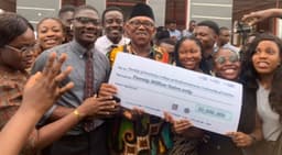 Peter Obi donates N20m to UniCal dentistry department