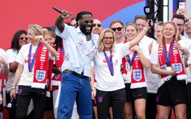 Burna Boy lights up England Lionesses’ WEUROS victory party