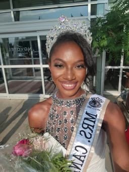 Manitoba’s Isabella Emike Olatunji makes history as First Nigerian Mrs. Canada Globe