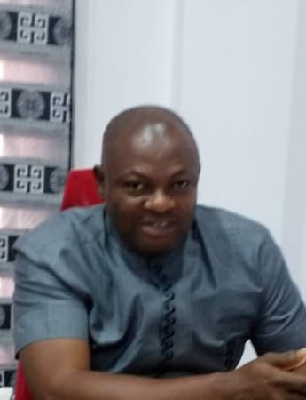 Hoisting campaign bill boards whilst most Nigerians are going to bed without food, very insensitive, Akuma, chides APC leadership