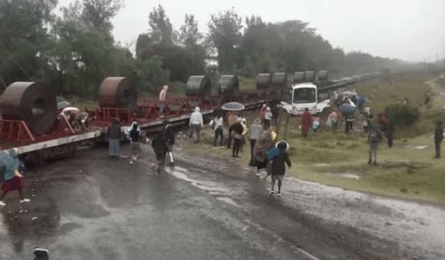 Train-bus collision in central Kenya leaves at least four dead, dozens injured