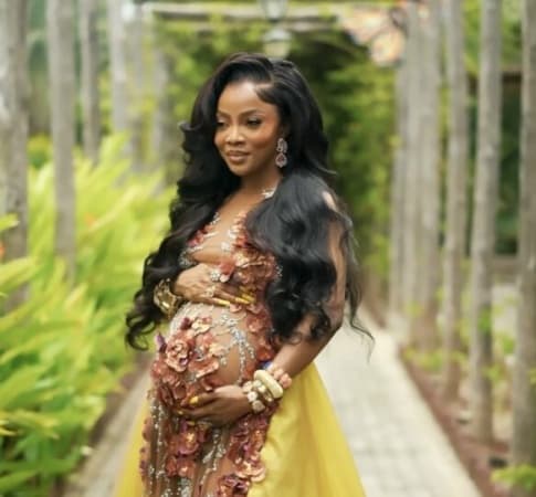 I don?t hate men, I?m hopelessly romantic ? Toke Makinwa