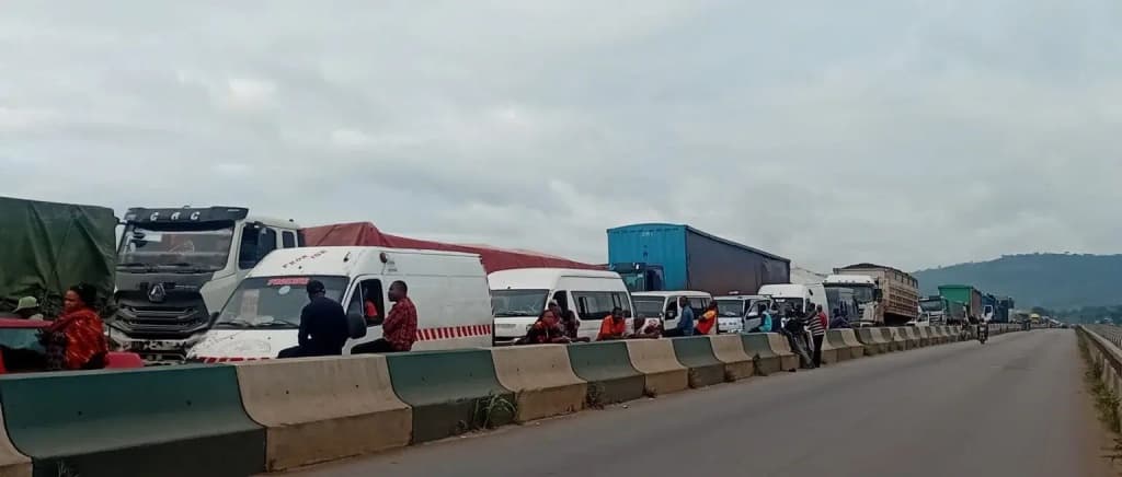 Abuja-Lokoja highway gridlock eases as FRSC opens 2nd lane