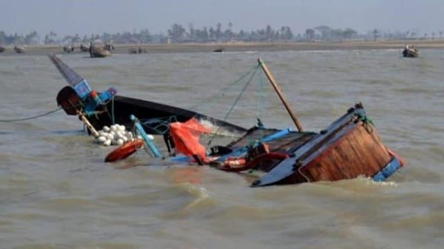 Over 60 feared dead as boat capsizes in Niger