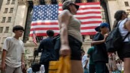 US jobs market weakens further in August