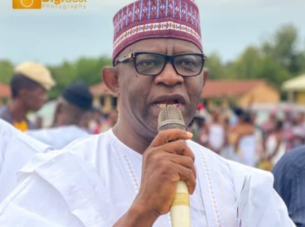 Over 10,465 Kogi students apply for Sen. Karimi?s bursary award