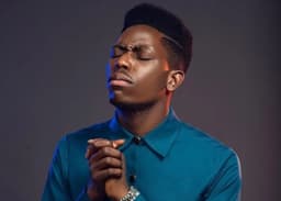 Moses Bliss denies link to concert in Cotonou, warns fans against fake promotion