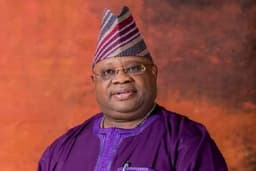 Adeleke settles rift between deputy, PDP leaders