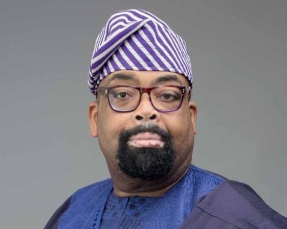 Olumide Apata denies leaving LP for APC