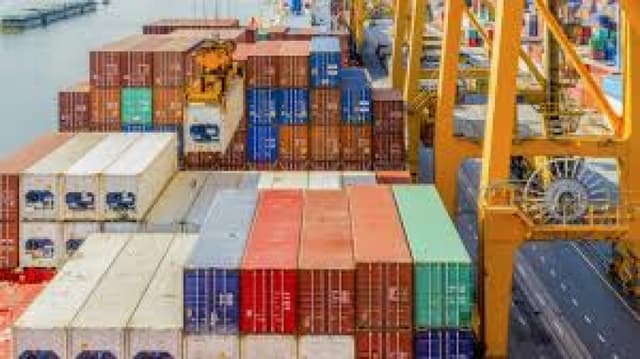 Customs cautions on delayed clearance, says consignees may lose cargo