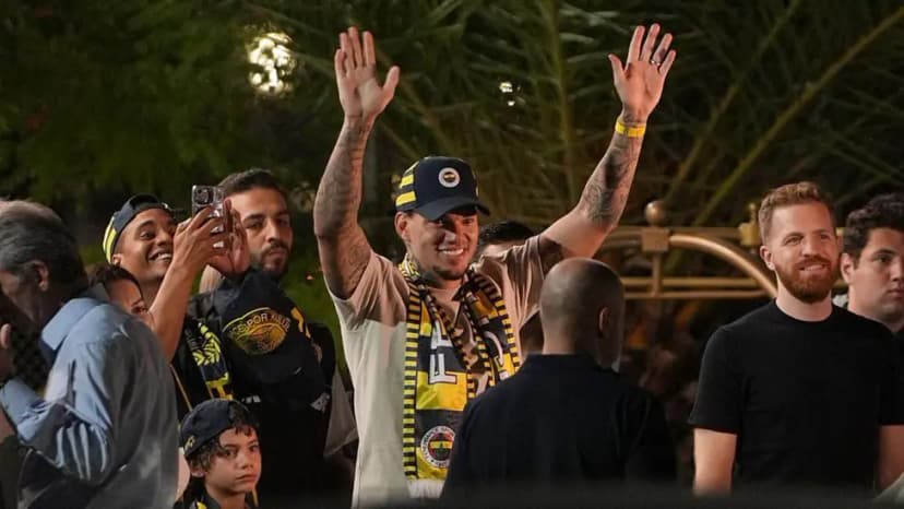 Ederson joins Fenerbahce as Akanji loaned to Inter