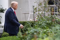 ‘I don’t think it helps either side’: Quiet concerns emerge in Trump’s orbit over shutdown of US economy