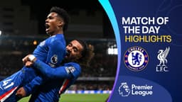 Chelsea grab stoppage-time winner to stun Liverpool