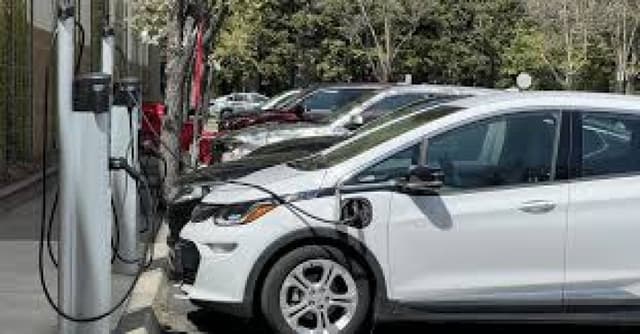 How the US got left behind in the global electric car race