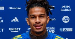 Why I’m not playing for Nigeria – Leeds United star, Isaac Schmidt opens up