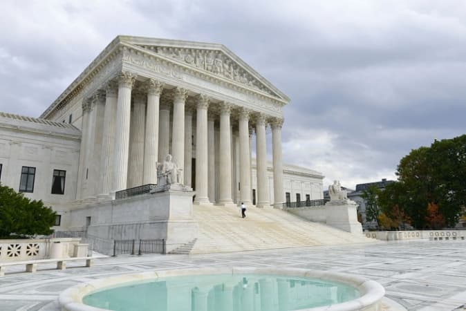 US Supreme Court weighs 'earthquake' ruling that could reshape political map
