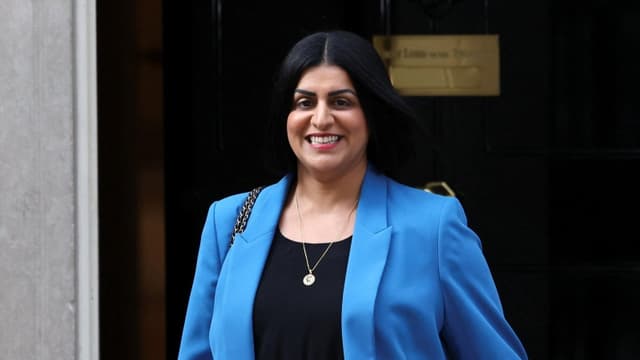 UK cuts post-study work period for foreign students