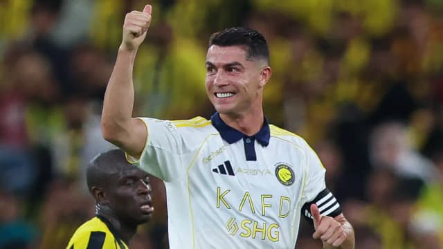 'He would even analyse bottles of water' - Cristiano Ronaldo grilled club doctors at Juventus as Inter chief explains why Portugal star is 'different' to other players