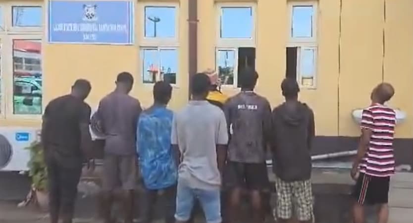 Court jails eight for phone theft in Lagos