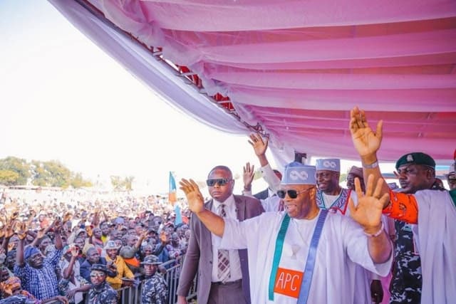Akpabio, Yilwatda receive decampees to APC as mass defections shake Plateau politics