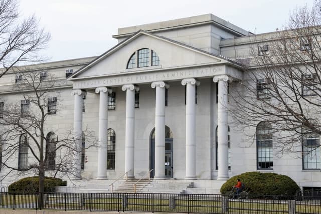 Harvard Is Training Us for a World That No Longer Exists