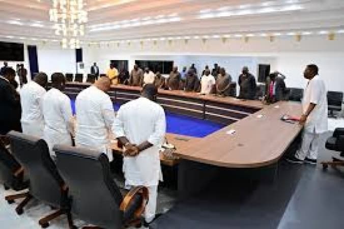 Cross River Gov summons 18 LG chairmen as security concerns intensify