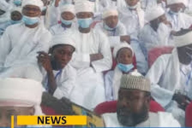 Sultan offers scholarship to 20 Qur’anic students