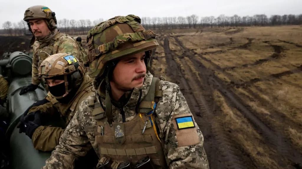 'No one will support it': Ukraine's soldiers react to US peace plan