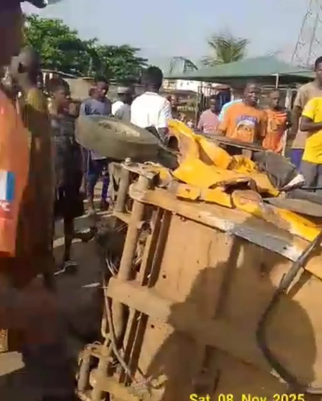 3 varsity students die in fatal Ikorodu crash