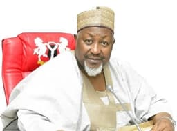 JUST IN: Defence Minister throws in the towel ‎