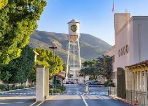 Netflix announces deal to buy Warner Bros. and HBO