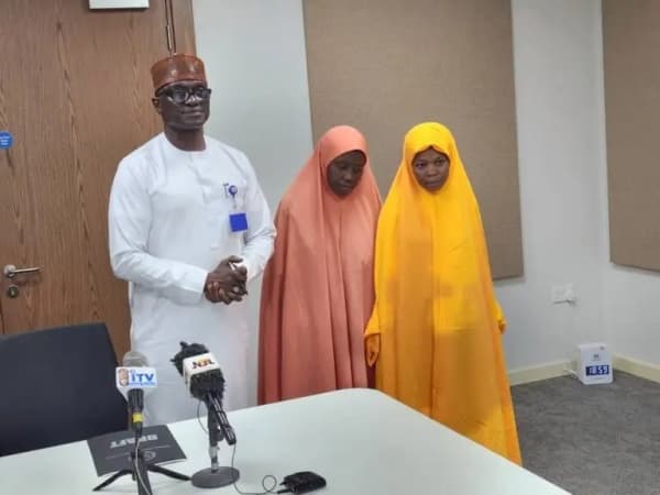 NSA hands over rescued victims, pledges safe rescue of Niger school children