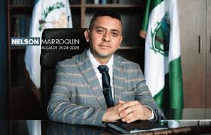 Mayor killed during Christmas parade