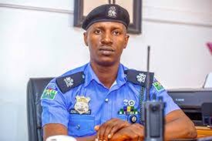 How to track fraudsters asking for money on WhatsApp — Police