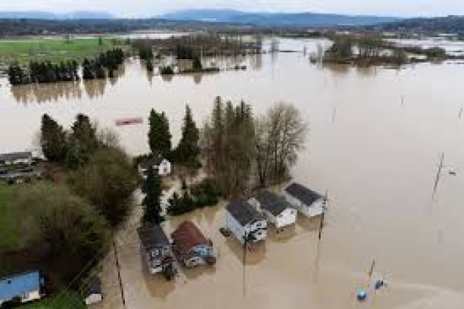 Severe floods force mass evacuations in U.S. state of Washington