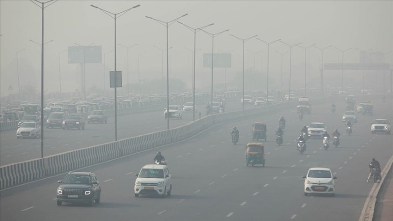 Delhi’s air quality worsens to new severe level, Indian authorities work to stem smog