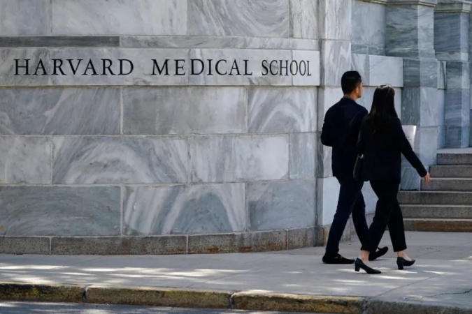 Ex-Harvard morgue manager who sold body parts sentenced to 8 years in jail