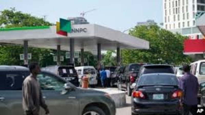 No drop in petrol price despite Dangote’s N699/litre slash
