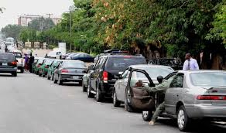 N739 per litre price spikes queues at MRS