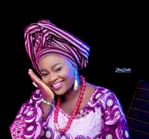 Social media star, Aunty Esther, dies after cancer battle