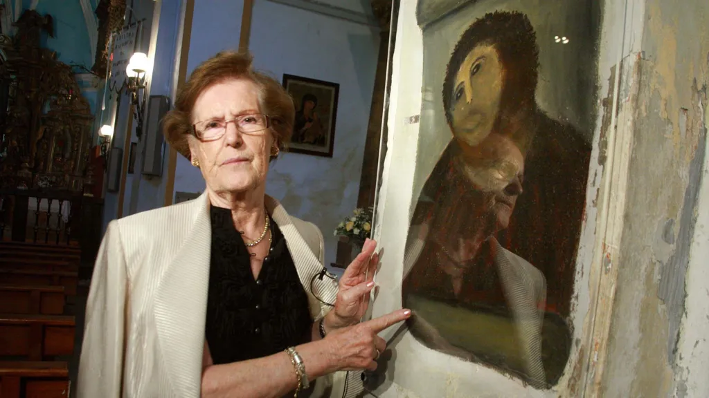 Spanish woman who found fame for botching fresco restoration dies