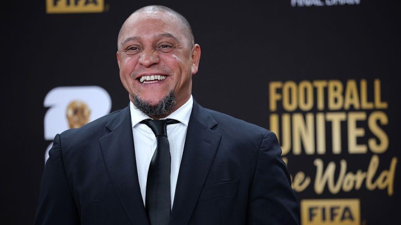 Brazil legend Roberto Carlos recovering in hospital