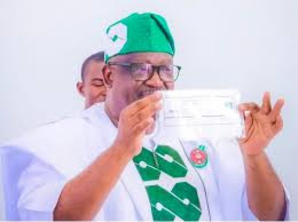 Mutfwang officially dumps PDP for APC