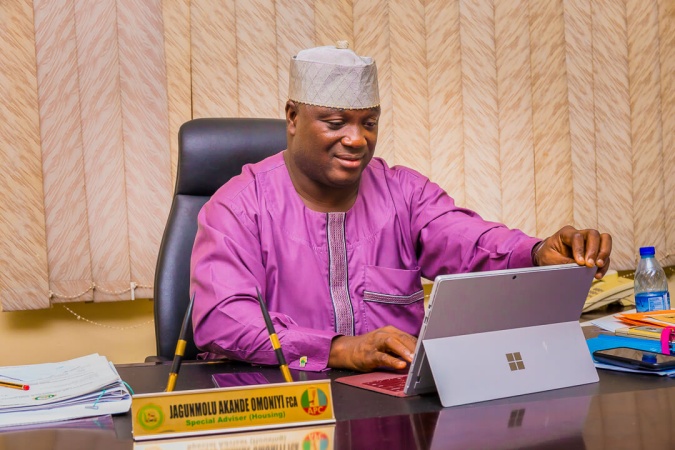 Ogun govt to construct housing units for workers