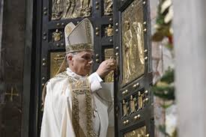Pope Leo XIV closes the Holy Door, bringing the Jubilee Year of Hope to a solemn close on epiphany