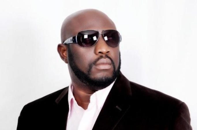 Why Davido can win governorship election over Burna Boy — Seyi Sodimu