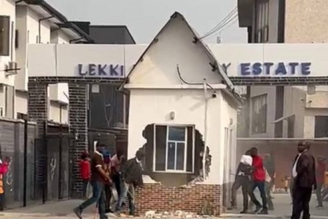 Tension as suspected miscreants attack Lekki Palm Estate