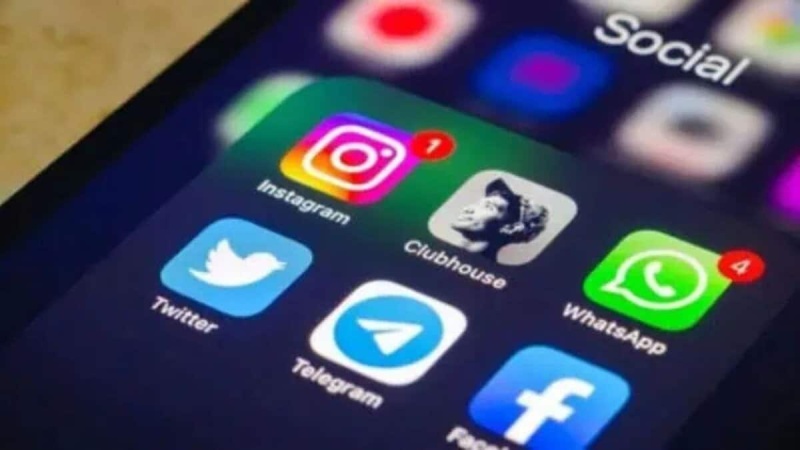 Egypt moves to restrict social media use among young teens to curb ‘digital chaos’