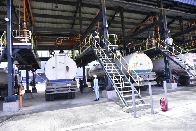 Dangote increases fuel price 