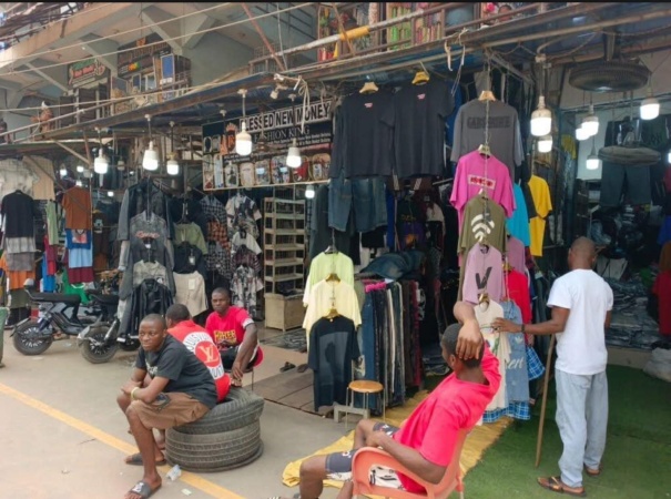 Army hails Onitsha traders for defying intimidation, reopening market